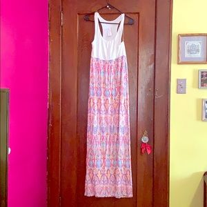 LOWEST PRICE ! - DELETING LISTING 2/25/26 • GORGEOUS PATTERNED MAXI DRESS (M)